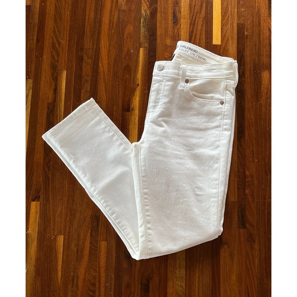 Gap Girlfriend White Jeans Size 0 / 25R Mid Rise Slim Straight Denim Pants